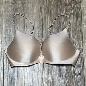 Victoria's Secret Angels Secret Embrace Bra 34D Wired Push Up Nude Scalloped